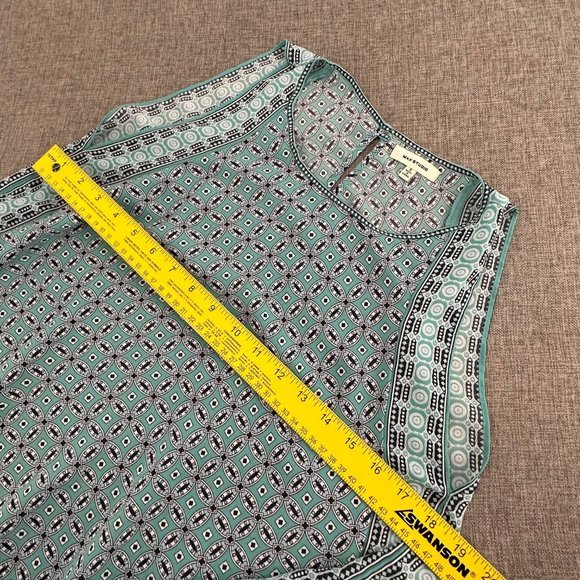 Max Studio Asymmetrical Top Flowy Lightweight‎ Small Green Sharkbite  Sleeveless - Picture 8 of 11